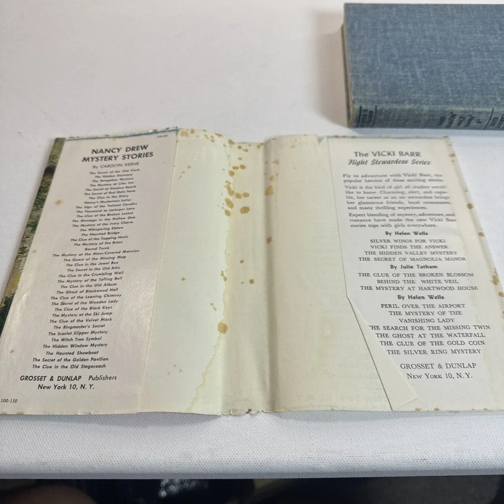 Vintage‎ Nancy Drew #30 The Clue of the Velvet Mask HC/DJ Carolyn Keene Grosset